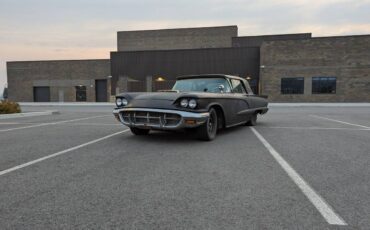 Ford-Thunderbird-coupe-1960-1