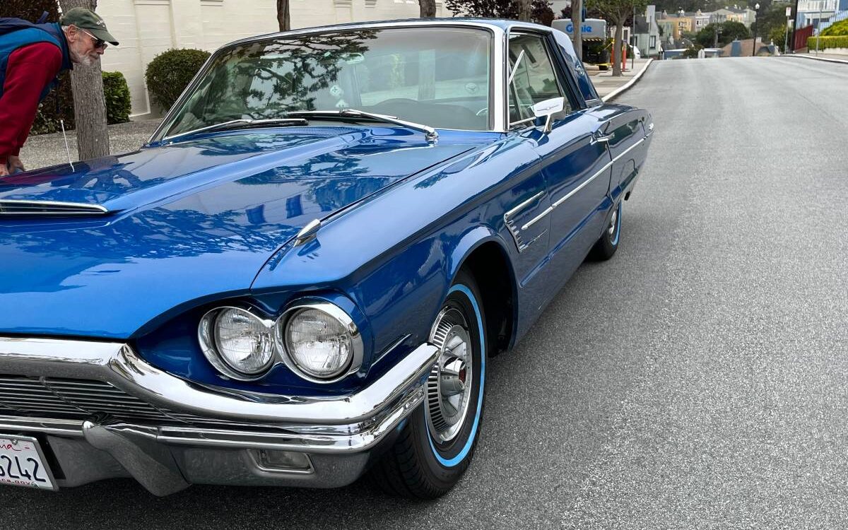 Ford-Thunderbird-coupe-1965-3