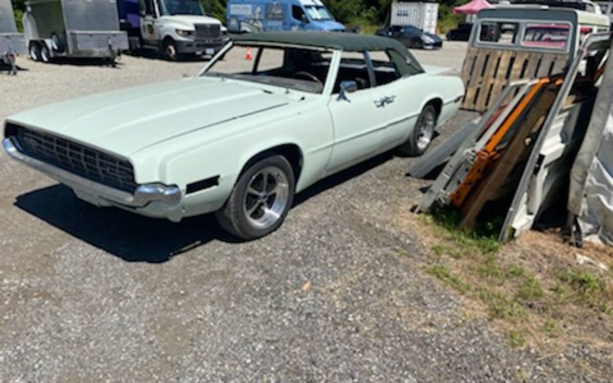 Ford-Thunderbird-landau-1968