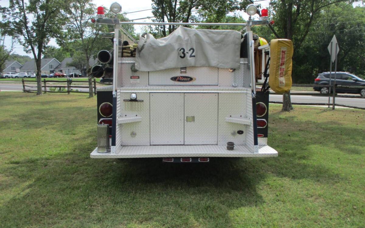 Ford-pierce-fire-truck-1973-2