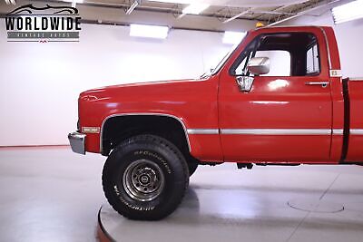 GMC-SIERRA-CLASSIC-2500-1983-6