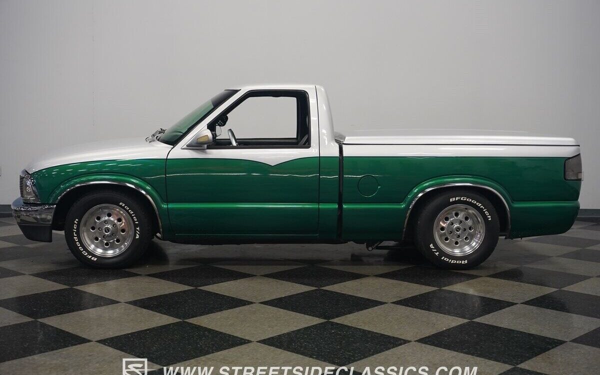 GMC-Sonoma-Pickup-1994-2