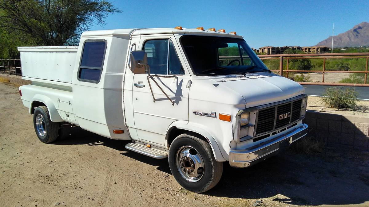 Gmc-Cutaway-van-1-ton-nominal-1985-4