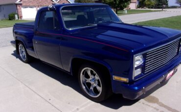 Gmc-Sierra-1500-1982-4