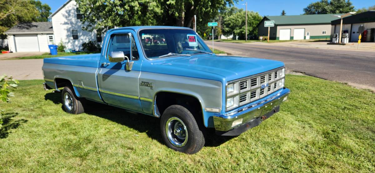 Gmc-Sierra-1500-diesel-1982