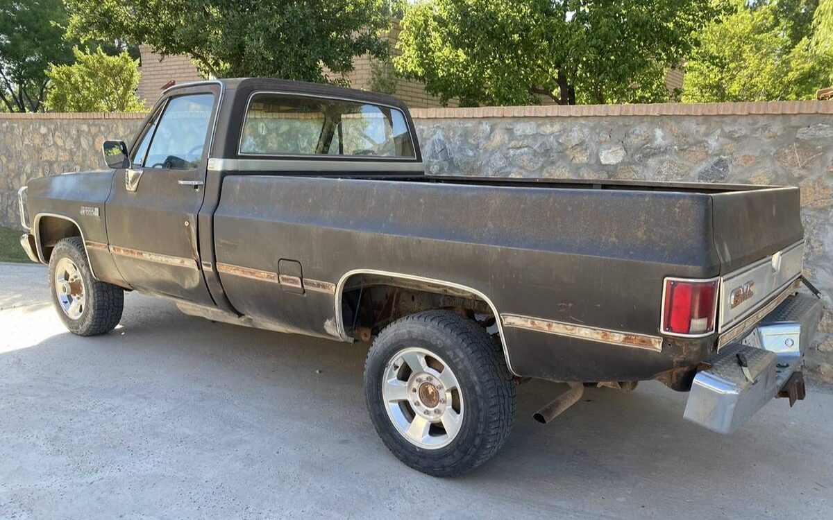 Gmc-Sierra-classic-4x4-1985