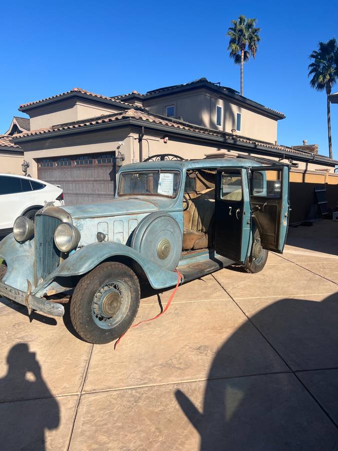 Hudson-Essex-terraplane-kt8-deluxe-1933-2