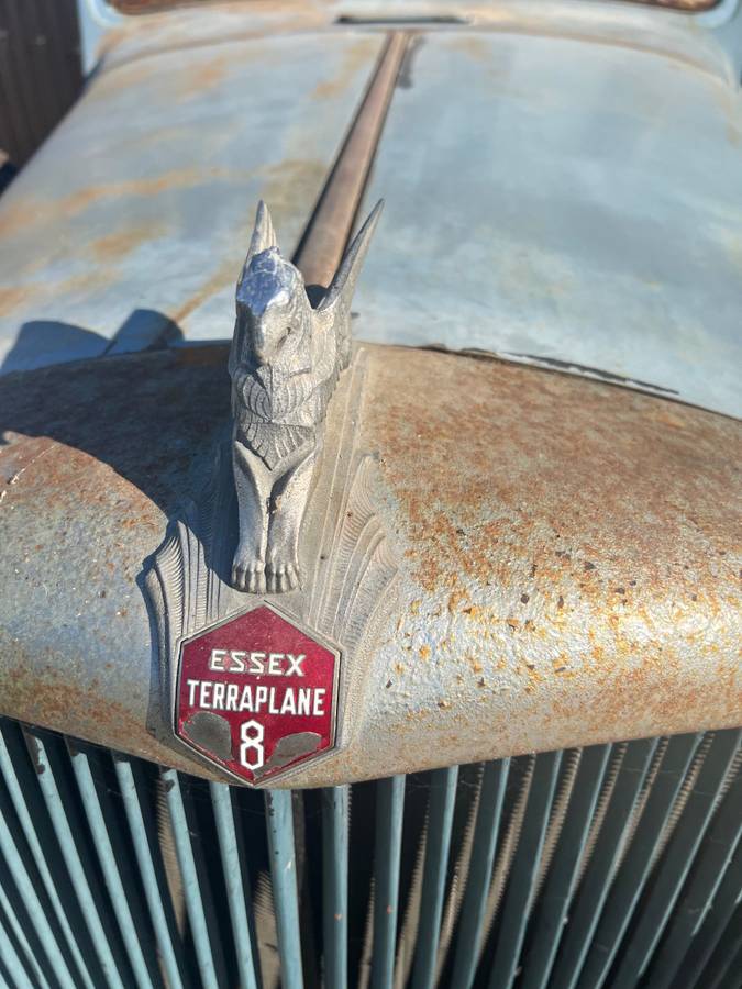 Hudson-Essex-terraplane-kt8-deluxe-1933-9