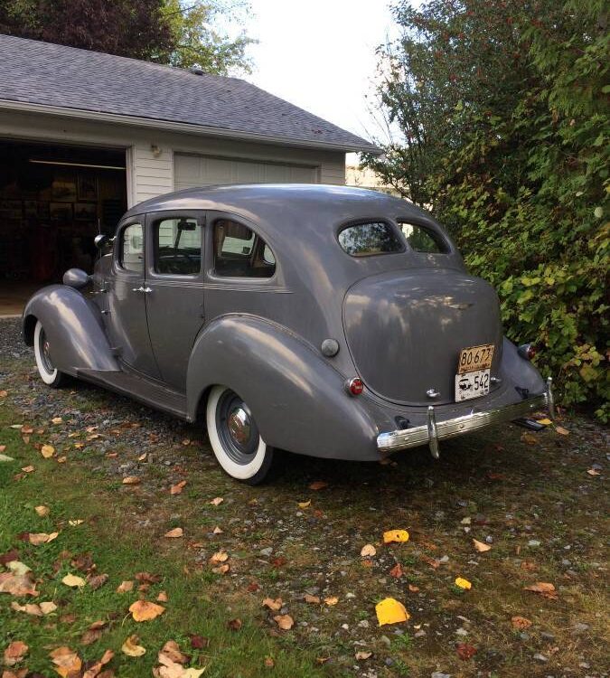 Hudson-Terraplane-1937-5