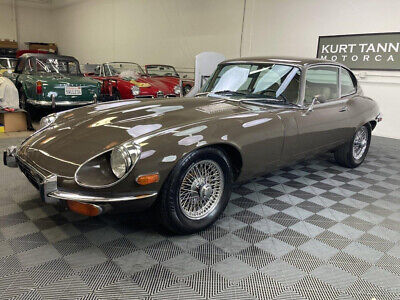 Jaguar-E-Type-1972-11