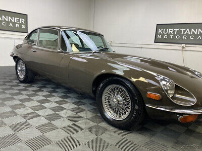 Jaguar-E-Type-1972-6