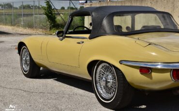 Jaguar-E-Type-1974-37