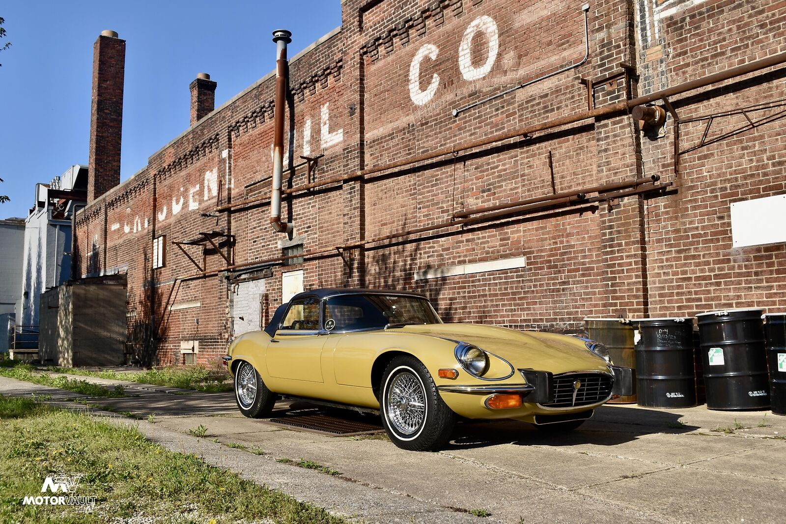 Jaguar-E-Type-1974-6