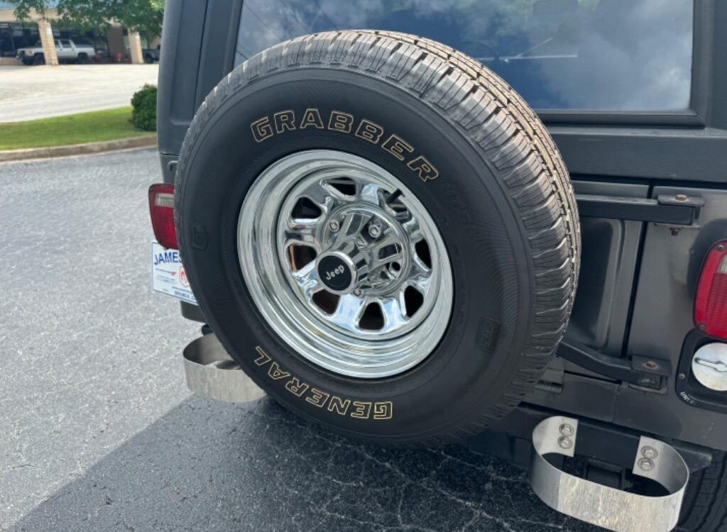 Jeep-CJ-7-39K-orig.-miles-2-owner-1986-20