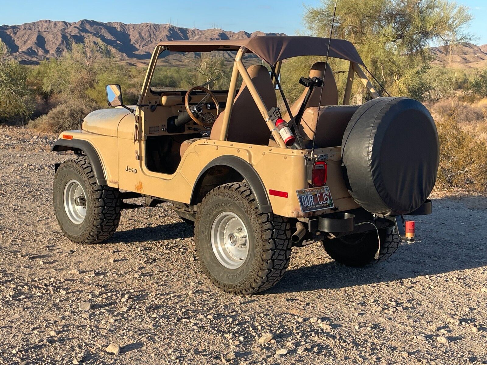 Jeep-CJ-Cabriolet-1977-1