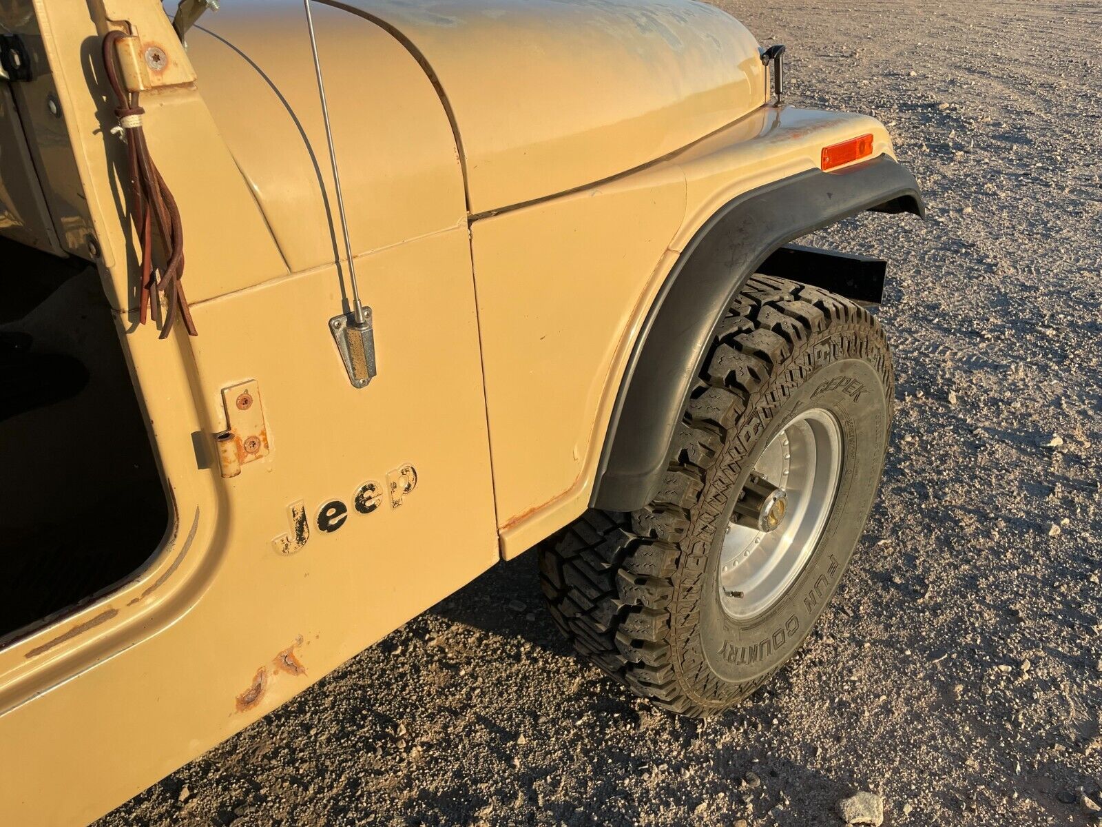 Jeep-CJ-Cabriolet-1977-15