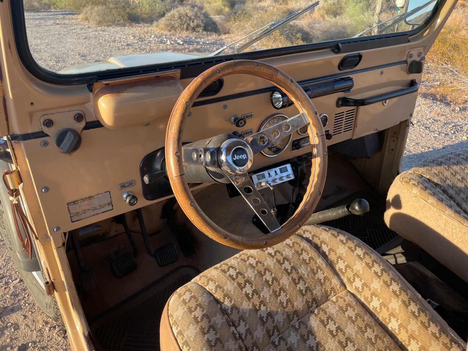 Jeep-CJ-Cabriolet-1977-6