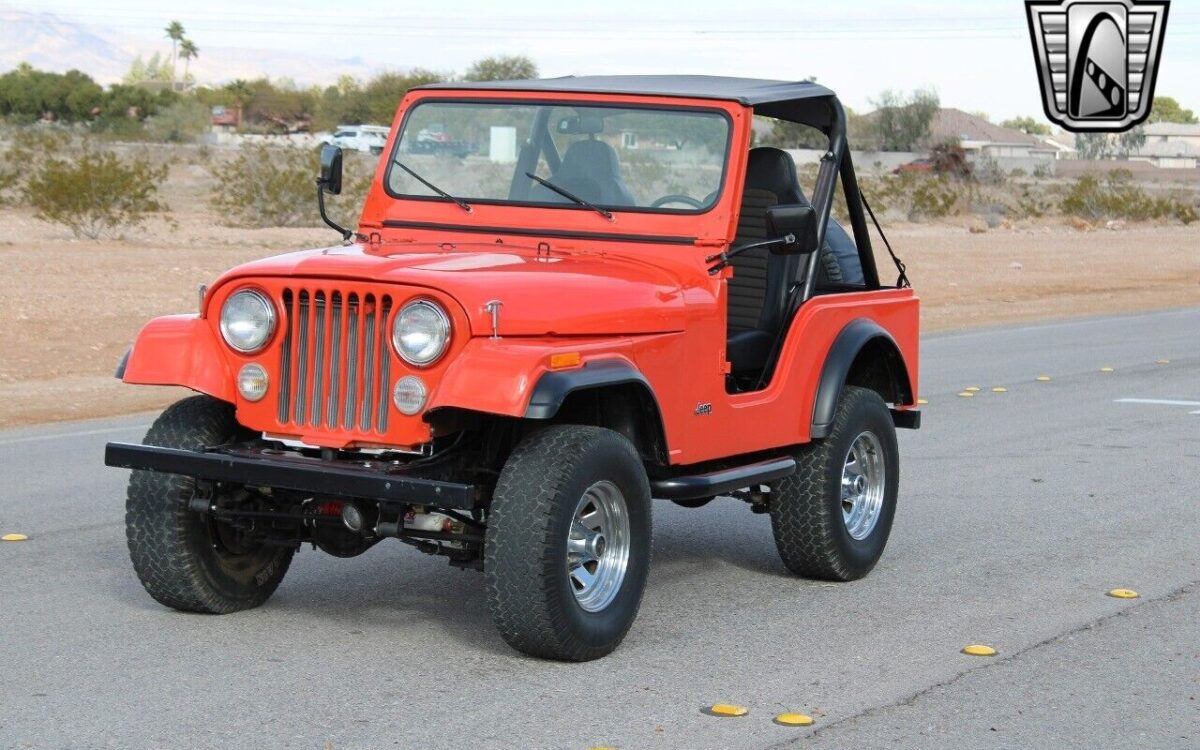 Jeep-CJ-Series-1982-3