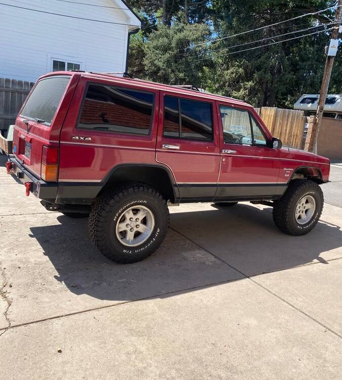 Jeep-Cherokee-1989-12