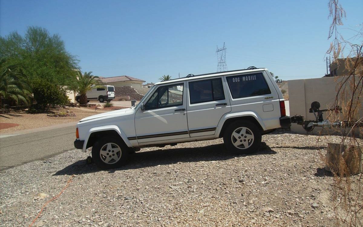 Jeep-Cherokee-1989-2