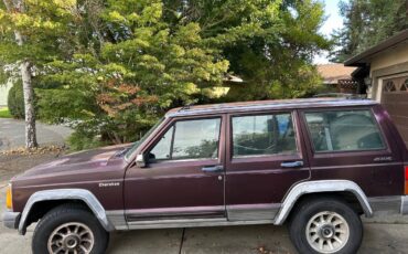 Jeep-Cherokee-laredo-1990