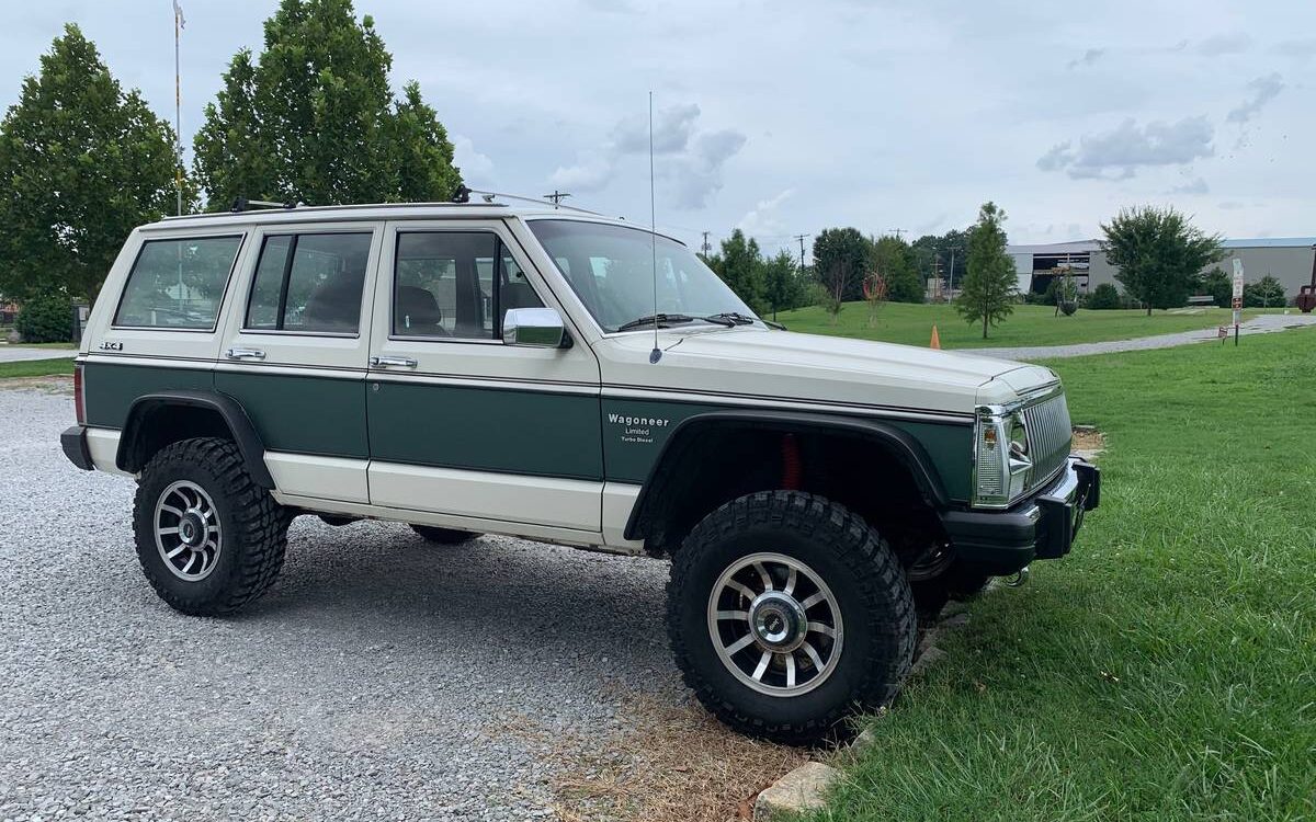 Jeep-Cherokee-xj-wagoneer-diesel-1985