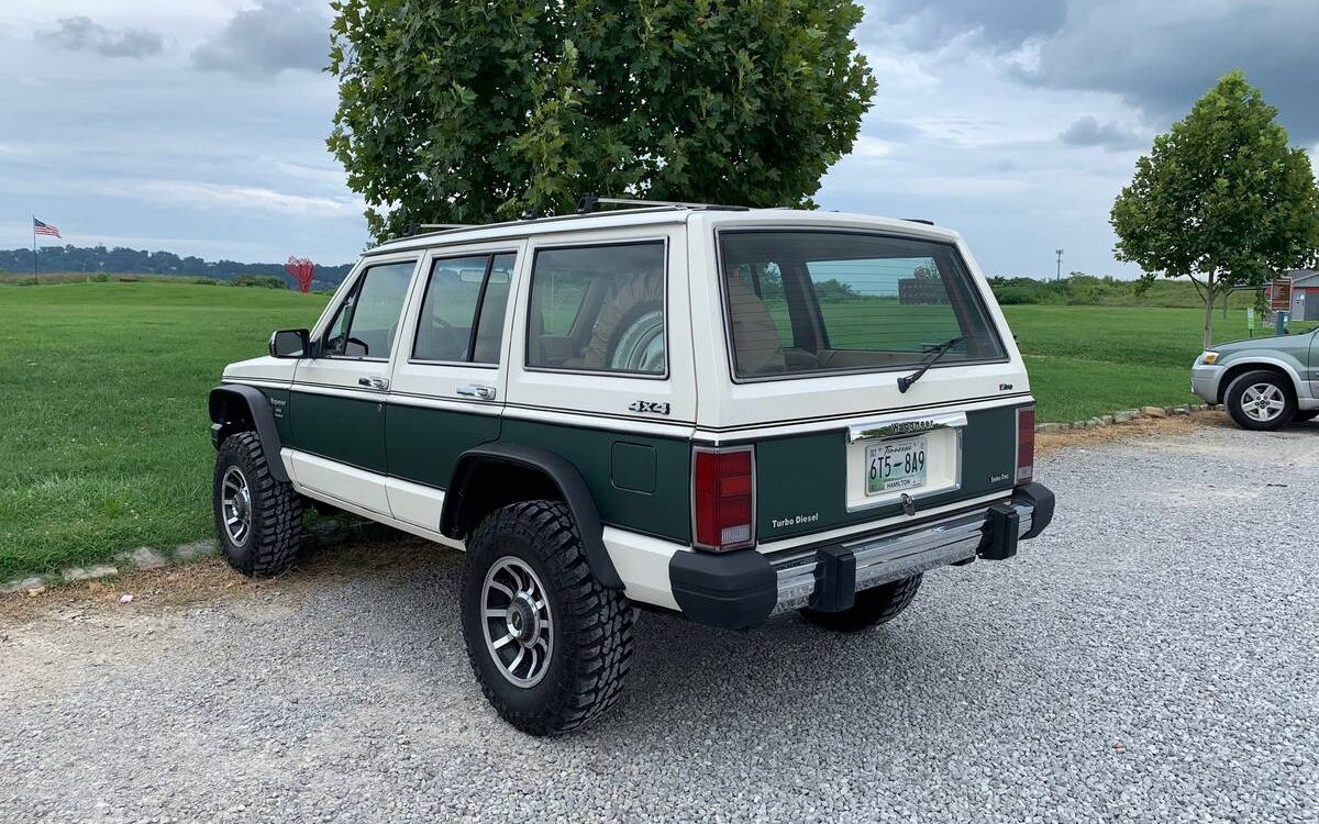 Jeep-Cherokee-xj-wagoneer-diesel-1985-13