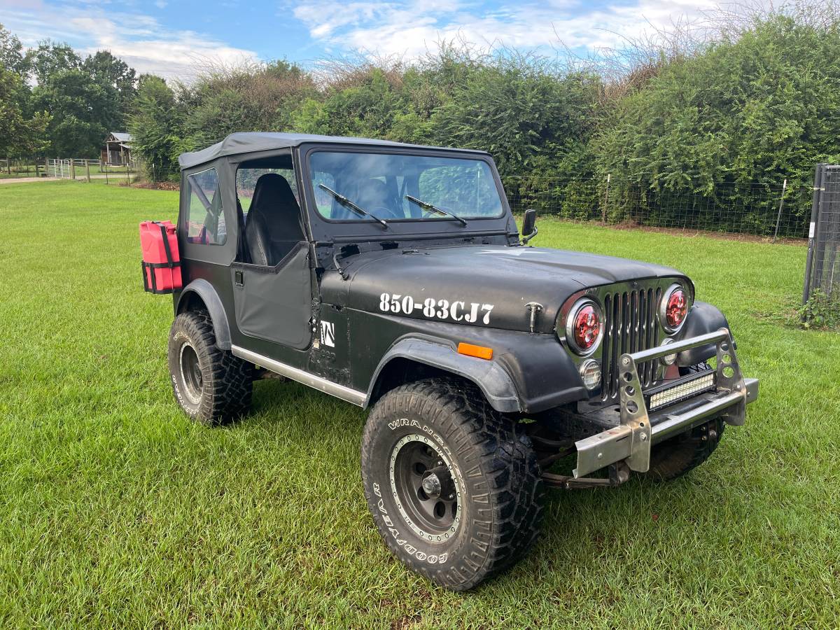 Jeep-Cj-7-1983-2