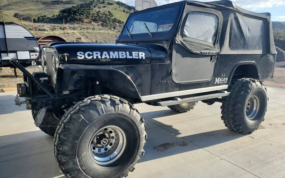 Jeep-Cj8-scrambler-1982-8