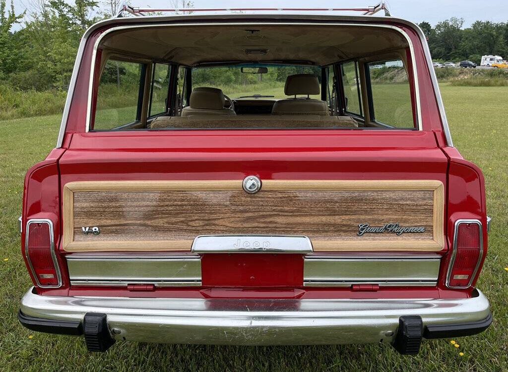 Jeep-Grand-wagoneer-1987-3