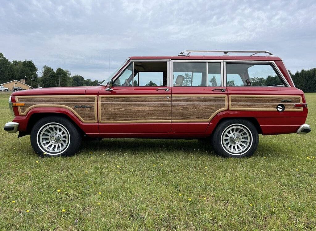 Jeep-Grand-wagoneer-1987-5