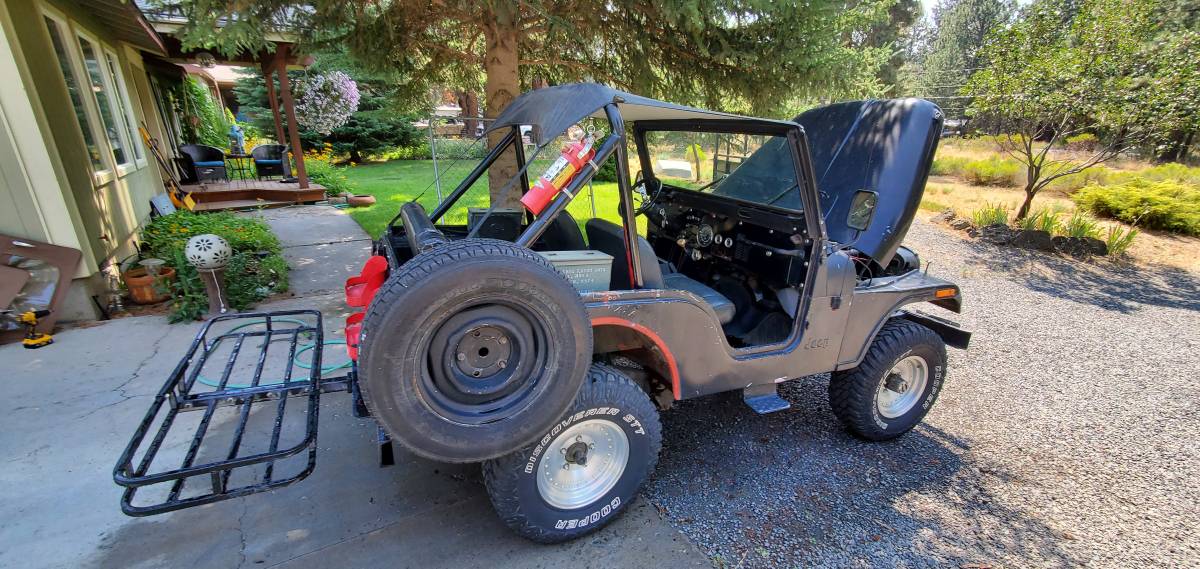 Jeep-Renegade-1977-2