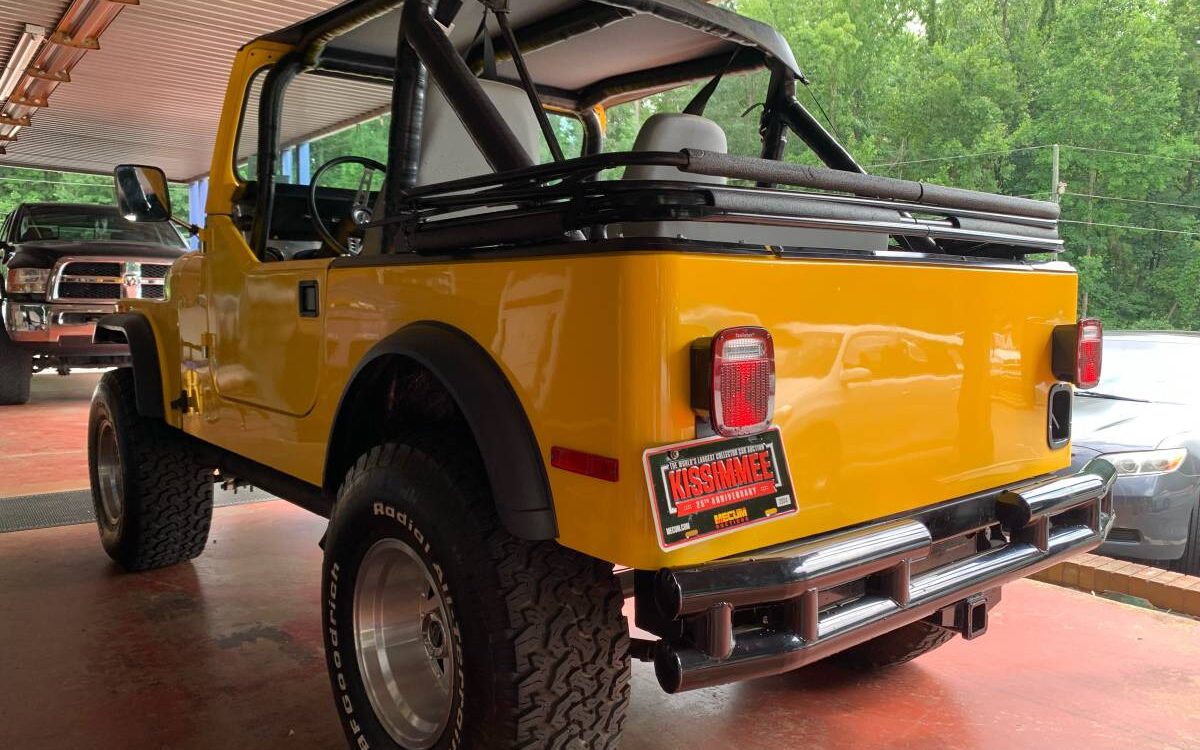 Jeep-Wrangler-1977