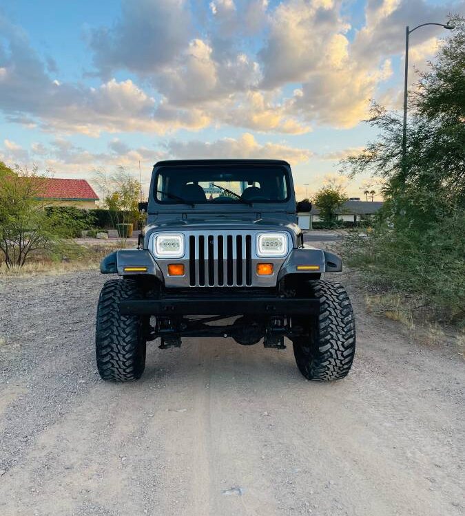 Jeep-Wrangler-1989-1