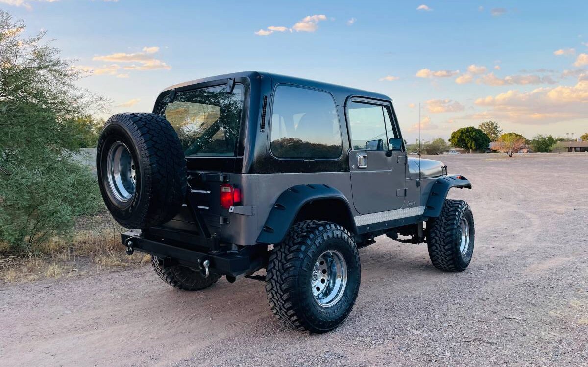 Jeep-Wrangler-1989-5