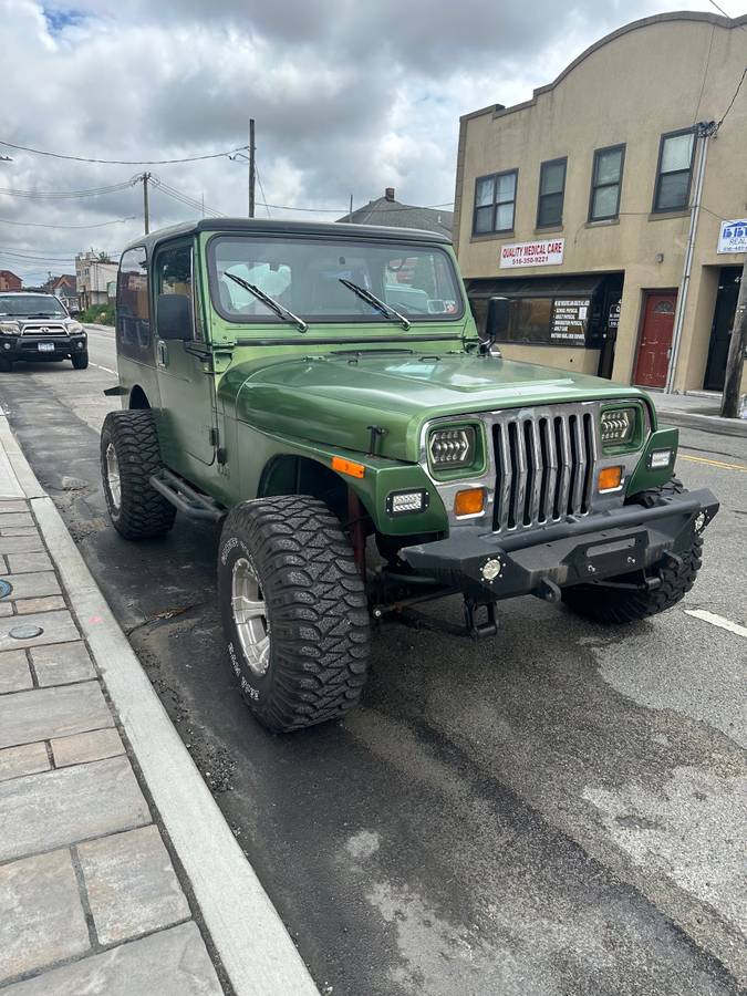 Jeep-Wrangler-1992