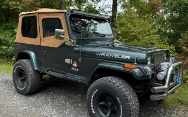 Jeep-Wrangler-sahara-1992