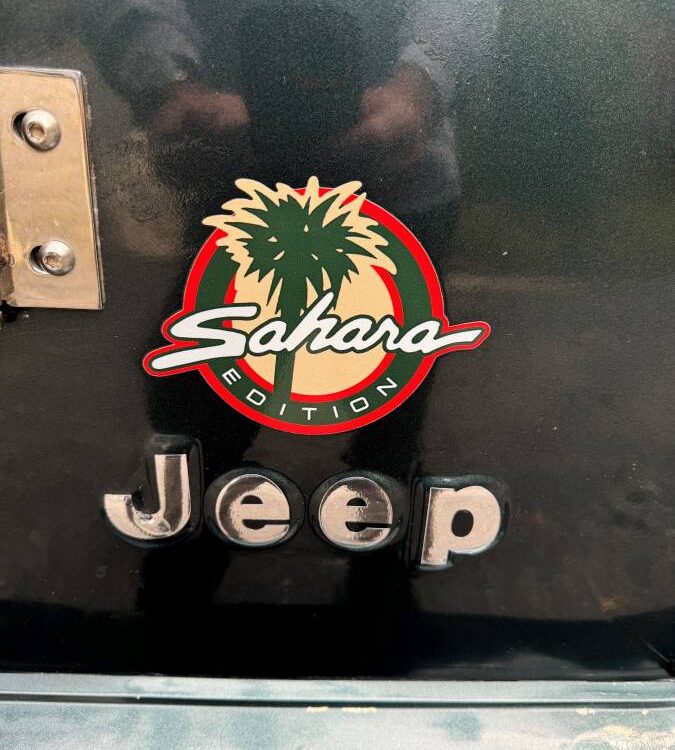 Jeep-Wrangler-sahara-1992-8