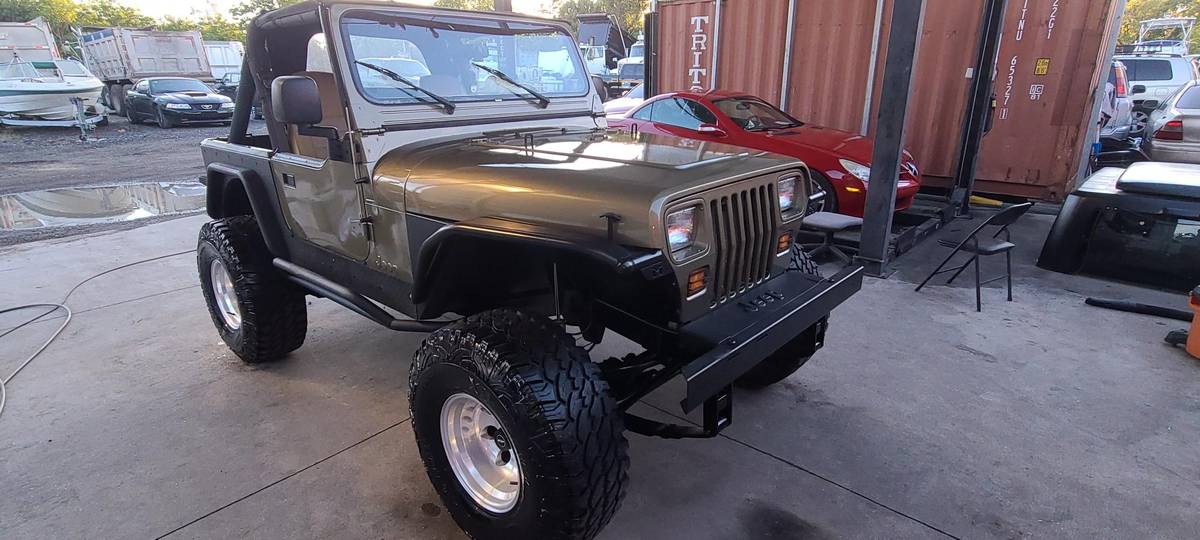 Jeep-Wrangler-yj-1988-2