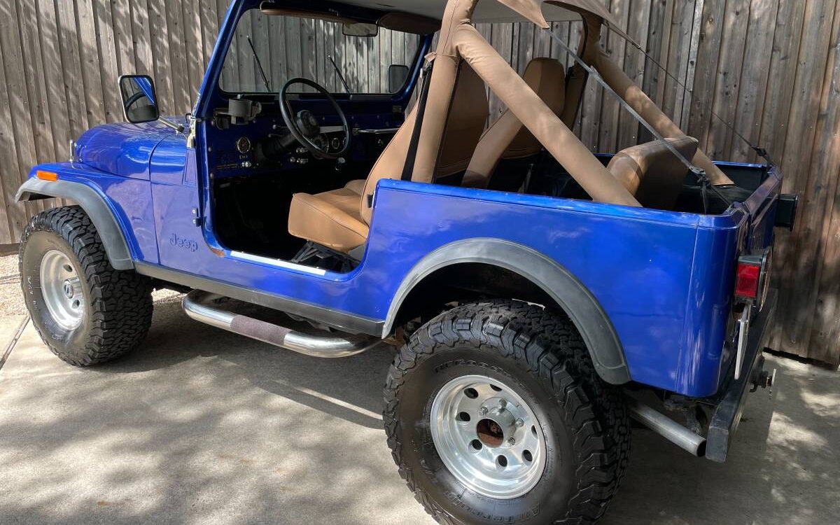 Jeep-cj7-limited-1983-2