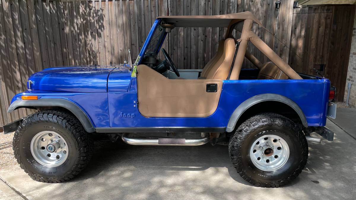 Jeep-cj7-limited-1983