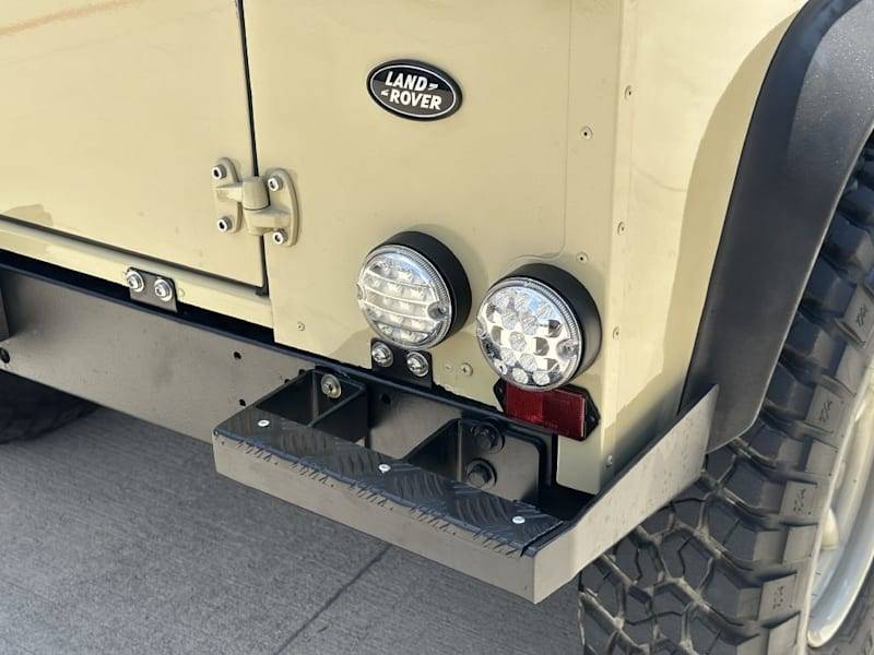 Land-rover-Defender-safari-diesel-1990-17