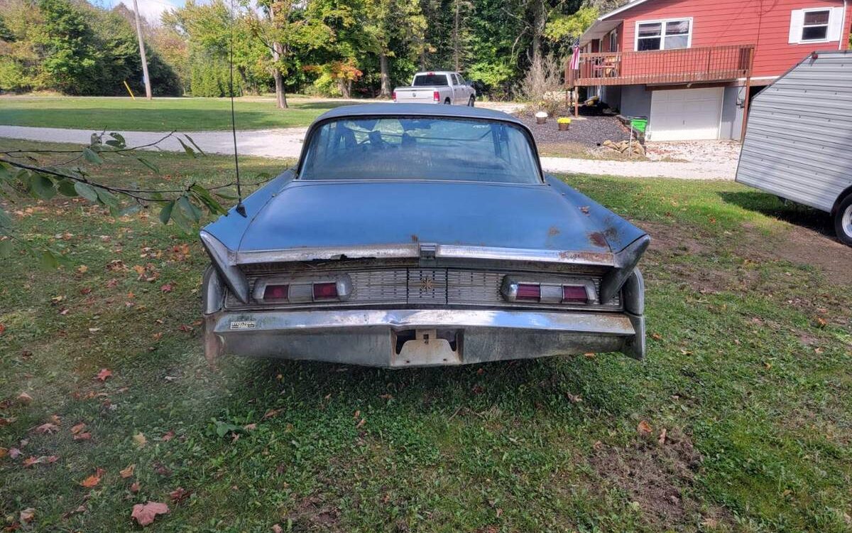 Lincoln-Continental-1960-23