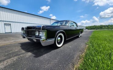 Lincoln-Continental-1968