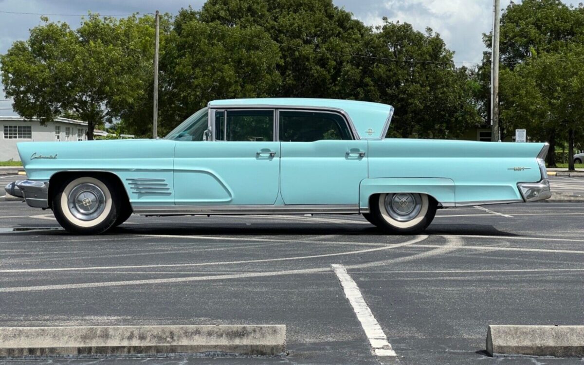 Lincoln-Continental-Berline-1960-6