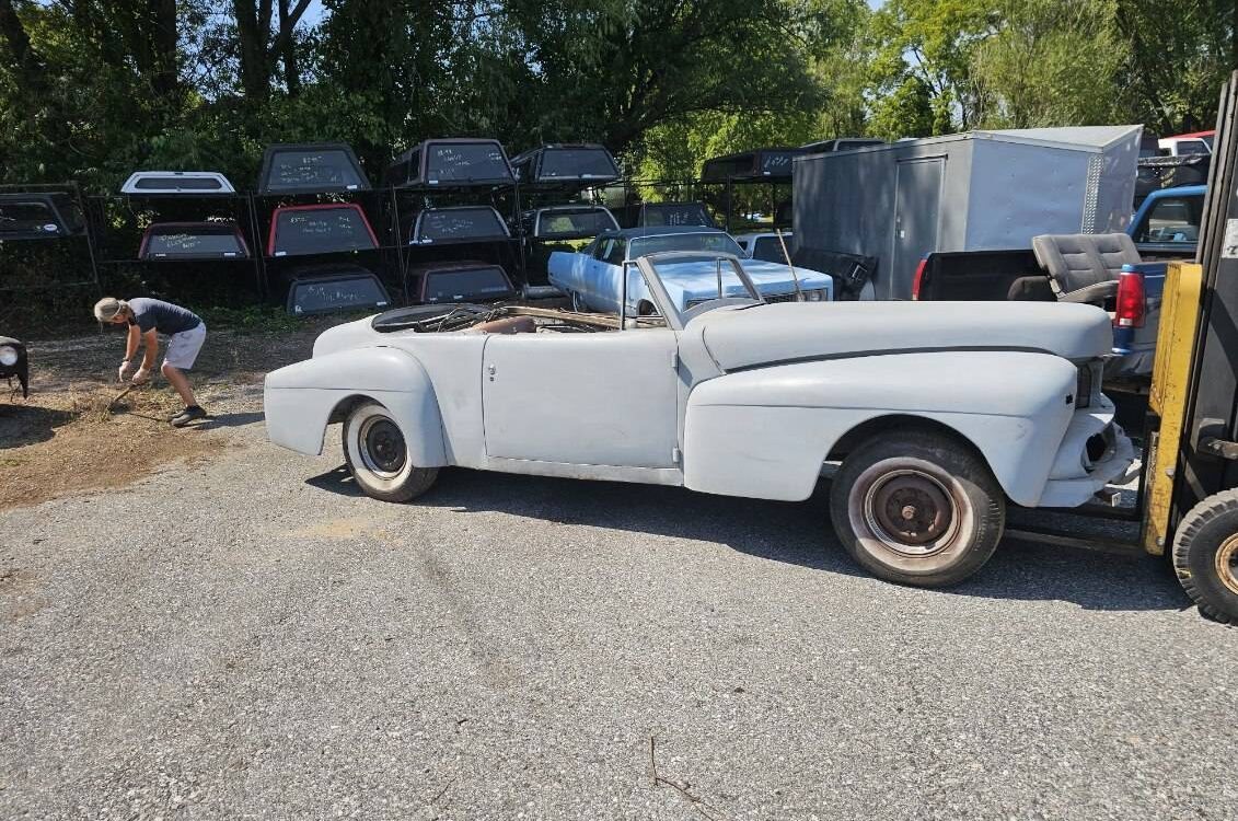 Lincoln-Continental-convertible-1946