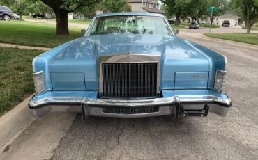 Lincoln-Continental-town-coupe-1978-10