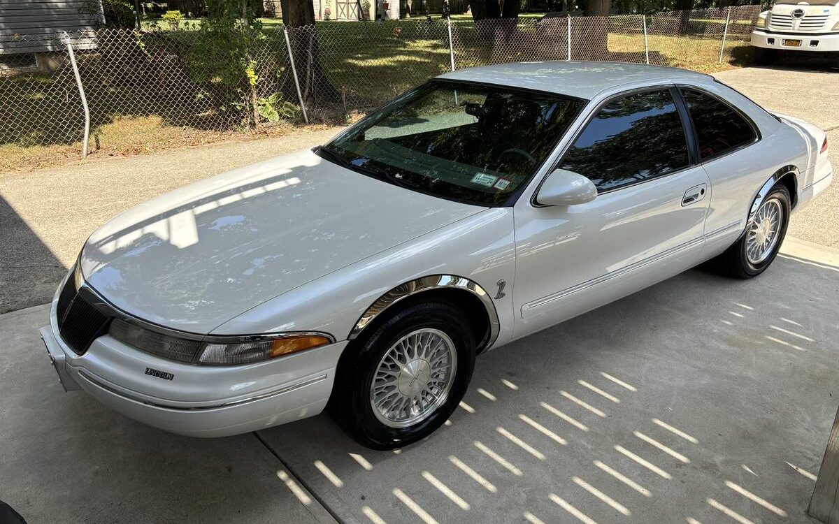 Lincoln-Mark-viii-1994