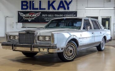 Lincoln Town Car Berline 1984