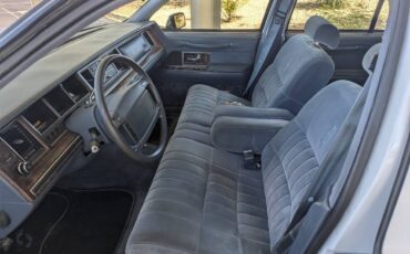 Lincoln-Town-car-1990-3